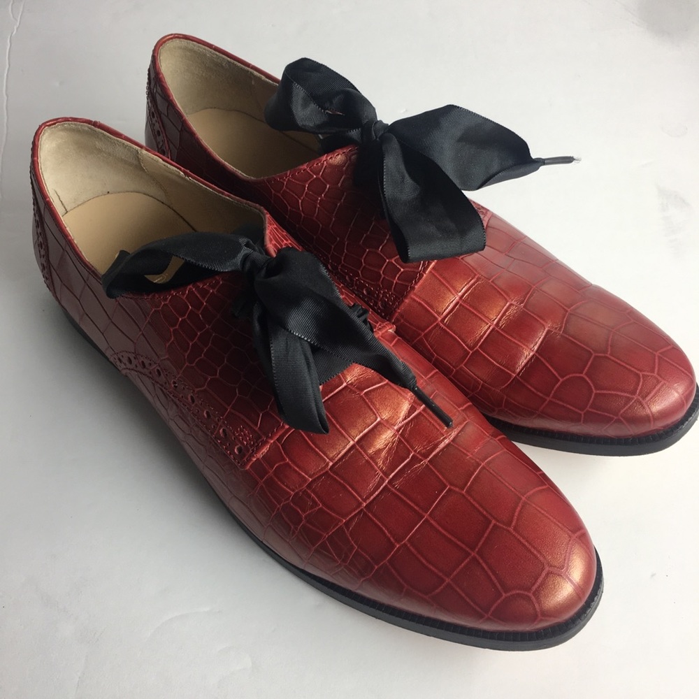 Cole Haan Red Brown Breslyn Embossed Oxford